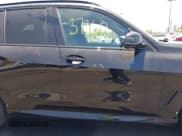 ✅ 2020 BMW X5 sDrive40i • VIN: 5UXCR4C05L9B38334 • Lot: 42537260. Wystawiony na IAAI z przebiegiem 54 703 mil. Bezpłatny archiwum sprzedaży aukcyjnych z USA i szczegółowy raport historii pojazdu na DreamBid. Zdjęcie 14.