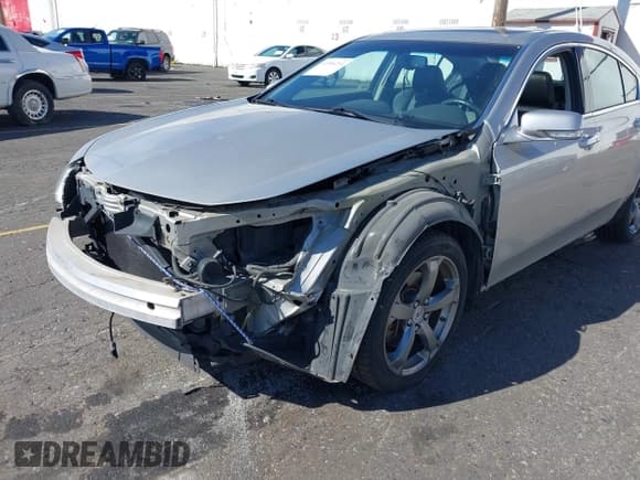 ✅ 2010 Acura TL Technology • VIN: 19UUA9F57AA006171 • Lot: 43306214. Listed on IAAI with 86,262 mi. Free auction sales archive from the USA and detailed vehicle history report at DreamBid. Image 6.