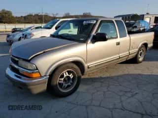 1998 Chevrolet S-10 LS с VIN 1GCCS19XXW8243161, выставлен на аукционе Copart как лот 78302614 с пробегом 196 624 миль миль и Списание • Salvage title. История ставок и продаж доступна на DreamBid. Изображение 1.
