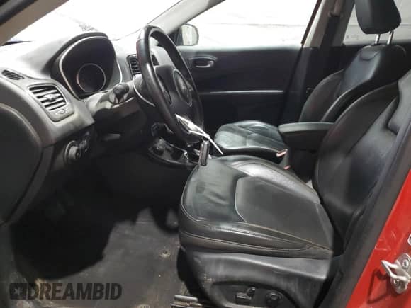 2018 Jeep Compass Limited z VIN 3C4NJDCB6JT290952, wystawiony jako Copart lot #54333825 z przebiegiem 107 029 mil mil oraz Szkoda całkowita • Salvage title. Historia ofert i sprzedaży dostępna na DreamBid. Obrazek 7.