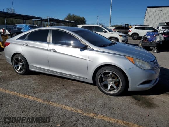 ✅ 2013 Hyundai Sonata GLS • VIN: 5NPEB4AC9DH722804 • Lot: 87041595. Listed on Copart with 143,325 mi. Free auction sales archive from the USA and detailed vehicle history report at DreamBid. Image 4.