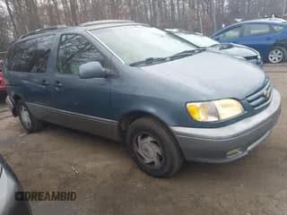 ✅ 2001 Toyota Sienna LE • VIN: 4T3ZF13C71U364396 • Lot: 43734202. Listed on IAAI with 142,185 mi. Free auction sales archive from the USA and detailed vehicle history report at DreamBid. Image 1.