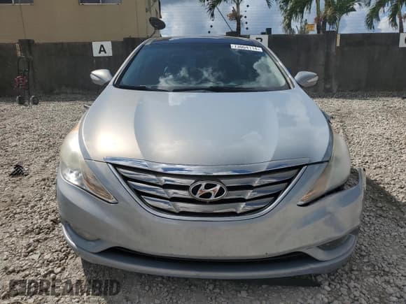✅ 2013 Hyundai Sonata Limited • VIN: 5NPEC4AC0DH676552 • Lot: 73004114. Listed on Copart with 102,424 mi. Free auction sales archive from the USA and detailed vehicle history report at DreamBid. Image 5.