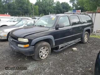 ✅ 2002 Chevrolet Suburban Z71 • VIN: 3GNFK16Z62G272218 • Lot: 64373275. Wystawiony na Copart z przebiegiem 369 241 mil. Bezpłatny archiwum sprzedaży aukcyjnych z USA i szczegółowy raport historii pojazdu na DreamBid. Zdjęcie 1.