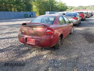 2005 Dodge Neon SXT z VIN 1B3ES56C75D200535, wystawiony jako IAAI lot #42908570 z przebiegiem 130 439 mil mil oraz . Historia ofert i sprzedaży dostępna na DreamBid. Obrazek 4.