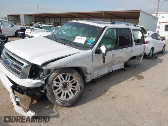 ✅ 2011 Ford Expedition Limited • VIN: 1FMJU1K55BEF47564 • Лот: 42032895. Опубликован ранее на IAAI с пробегом Не указан. Бесплатный доступ к архиву аукционных продаж из США и подробный отчёт об истории автомобиля на DreamBid. Изображение 6.