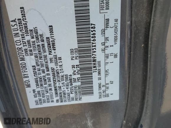 ✅ 1999 Lincoln Continental • VIN: 1LNHM97V5XY686587 • Lot: 71522325. Wystawiony na Copart z przebiegiem Nie podano. Bezpłatny archiwum sprzedaży aukcyjnych z USA i szczegółowy raport historii pojazdu na DreamBid. Zdjęcie 12.