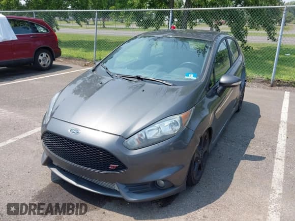 ✅ 2016 Ford Fiesta ST • VIN: 3FADP4GX1GM135220 • Лот: 42900289. Опубликован ранее на IAAI с пробегом 166 743 миль. Бесплатный доступ к архиву аукционных продаж из США и подробный отчёт об истории автомобиля на DreamBid. Изображение 19.