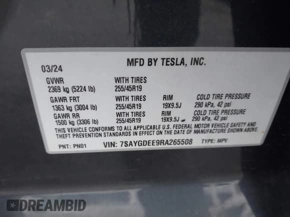 ✅ 2024 Tesla Model Y Long Range • VIN: 7SAYGDEE9RA265508 • Lot: 43685983. Wystawiony na IAAI z przebiegiem 33 217 mil. Bezpłatny archiwum sprzedaży aukcyjnych z USA i szczegółowy raport historii pojazdu na DreamBid. Zdjęcie 9.
