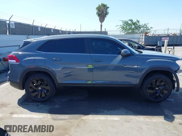 ✅ 2025 Volkswagen Atlas SE • VIN: 1V2JE2CA8SC208052 • Лот: 43152124. Опубликован ранее на IAAI с пробегом 7 837 миль. Бесплатный доступ к архиву аукционных продаж из США и подробный отчёт об истории автомобиля на DreamBid. Изображение 14.