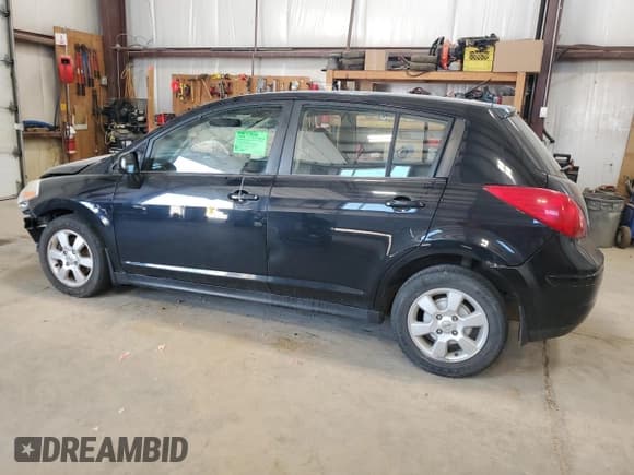 ✅ 2008 Nissan Versa SL • VIN: 3N1BC13E28L350891 • Лот: 66482355. Опубликован ранее на Copart с пробегом 182 409 миль. Бесплатный доступ к архиву аукционных продаж из США и подробный отчёт об истории автомобиля на DreamBid. Изображение 2.