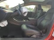 ✅ 2018 Tesla Model 3 Long Range Battery • VIN: 5YJ3E1EB6JF091440 • Lot: 83957885. Wystawiony na Copart z przebiegiem Nie podano. Bezpłatny archiwum sprzedaży aukcyjnych z USA i szczegółowy raport historii pojazdu na DreamBid. Zdjęcie 7.