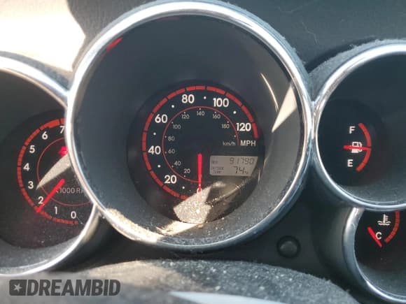 ✅ 2005 Pontiac Vibe • VIN: 5Y2SL63805Z445796 • Лот: 84595675. Опубликован ранее на Copart с пробегом 91 790 миль. Бесплатный доступ к архиву аукционных продаж из США и подробный отчёт об истории автомобиля на DreamBid. Изображение 9.