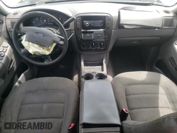 ✅ 2005 Ford Explorer XLS • VIN: 1FMZU62K55UB30767 • Lot: 60655445. Listed on Copart with 287,145 mi. Free auction sales archive from the USA and detailed vehicle history report at DreamBid. Image 8.