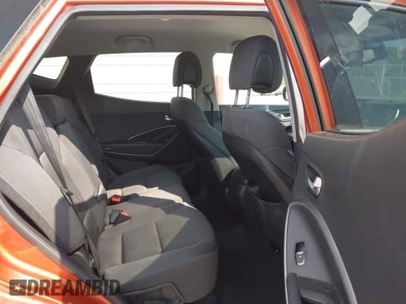 2013 Hyundai Santa Fe Sport z VIN 5XYZU3LA1DG106555, wystawiony jako IAAI lot #43211750 z przebiegiem 176 323 mil mil oraz . Historia ofert i sprzedaży dostępna na DreamBid. Obrazek 8.