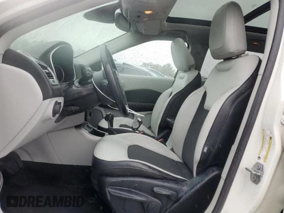 ✅ 2019 Jeep Compass Latitude • VIN: 3C4NJCBB3KT658145 • Lot: 58084875. Listed on Copart with 82,314 mi. Free auction sales archive from the USA and detailed vehicle history report at DreamBid. Image 7.