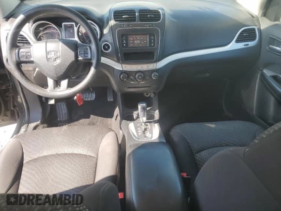 ✅ 2015 Dodge Journey SXT • VIN: 3C4PDDBG5FT608645 • Lot: 80461785. Wystawiony na Copart z przebiegiem 209 854 mil. Bezpłatny archiwum sprzedaży aukcyjnych z USA i szczegółowy raport historii pojazdu na DreamBid. Zdjęcie 8.