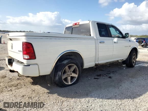 ✅ 2009 Dodge 1500 SLT • VIN: 1D3HV18T79S724415 • Lot: 82400624. Wystawiony na Copart z przebiegiem 189 756 mil. Bezpłatny archiwum sprzedaży aukcyjnych z USA i szczegółowy raport historii pojazdu na DreamBid. Zdjęcie 3.