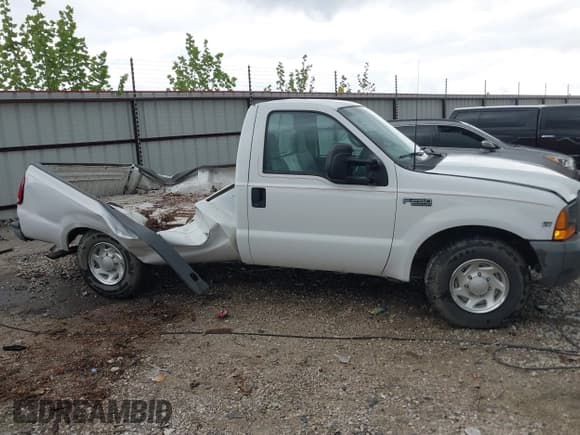 ✅ 1999 Ford F-250 XL • VIN: 1FTNF20L7XEA00374 • Lot: 42210425. Listed on IAAI with 73,885 mi. Free auction sales archive from the USA and detailed vehicle history report at DreamBid. Image 14.