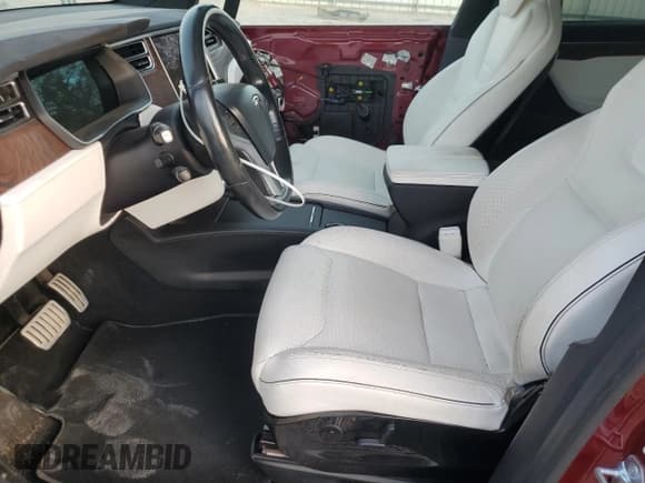 ✅ 2016 Tesla Model X P90D • VIN: 5YJXCBE46GFS00261 • Lot: 93614055. Listed on Copart with 134,703 mi. Free auction sales archive from the USA and detailed vehicle history report at DreamBid. Image 7.