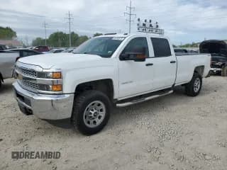 ✅ 2019 Chevrolet Silverado 3500 • VIN: 1GC4KVCG6KF202519 • Lot: 56499515. Listed on Copart with 305,376 mi. Free auction sales archive from the USA and detailed vehicle history report at DreamBid. Image 1.