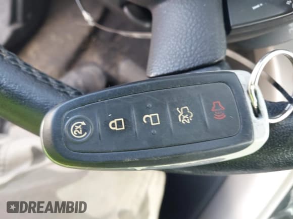 ✅ 2013 Ford Escape SEL • VIN: 1FMCU9H9XDUB07740 • Lot: 43454106. Listed on IAAI with 112,385 mi. Free auction sales archive from the USA and detailed vehicle history report at DreamBid. Image 11.