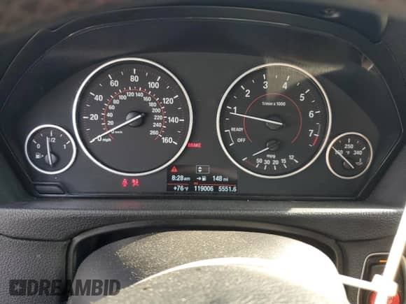 2016 BMW 3 Series z VIN WBA8E7C54GK415435, wystawiony jako Copart lot #68301985 z przebiegiem 119 006 mil mil oraz Szkoda całkowita • Salvage title. Historia ofert i sprzedaży dostępna na DreamBid. Obrazek 9.