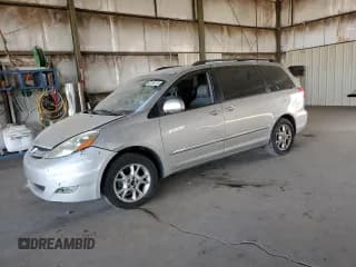 ✅ 2006 Toyota Sienna XLE • VIN: 5TDZA22C56S570671 • Лот: 92705175. Опубликован ранее на Copart с пробегом Не указан. Бесплатный доступ к архиву аукционных продаж из США и подробный отчёт об истории автомобиля на DreamBid. Изображение 1.