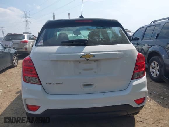 ✅ 2020 Chevrolet Trax LS • VIN: 3GNCJNSB2LL341775 • Lot: 42690845. Listed on IAAI with 78,000 mi. Free auction sales archive from the USA and detailed vehicle history report at DreamBid. Image 17.