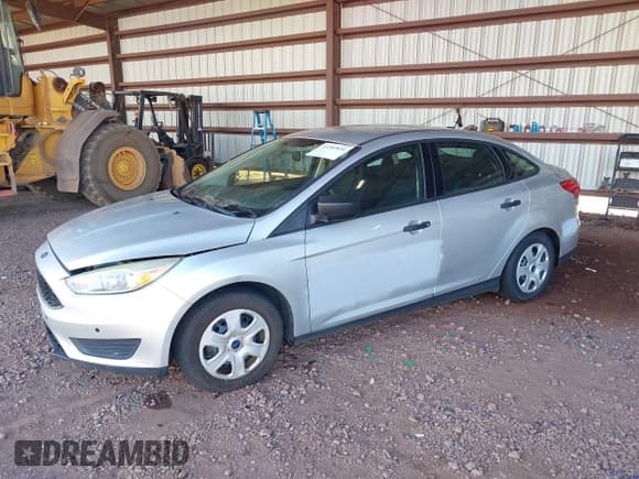 ✅ 2016 Ford Focus S • VIN: 1FADP3E22GL298686 • Лот: 43281834. Опубликован ранее на IAAI с пробегом 42 520 миль. Бесплатный доступ к архиву аукционных продаж из США и подробный отчёт об истории автомобиля на DreamBid. Изображение 2.