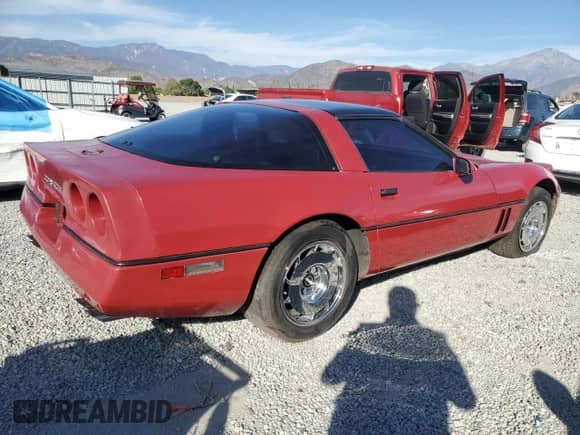 1984 Chevrolet Corvette with VIN 1G1AY0781E5145267, listed as a Copart auction lot 76045174 with 106,335 mi miles and Clean title. Bid and sale history available at DreamBid. Image 3.
