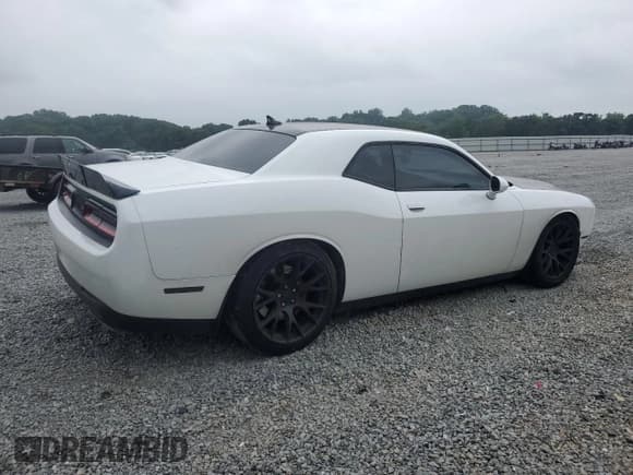 ✅ 2016 Dodge Challenger R/T Scat Pack • VIN: 2C3CDZFJ0GH317194 • Lot: 67985695. Wystawiony na Copart z przebiegiem 73 373 mil. Bezpłatny archiwum sprzedaży aukcyjnych z USA i szczegółowy raport historii pojazdu na DreamBid. Zdjęcie 3.
