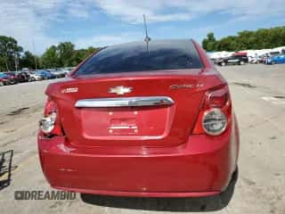 ✅ 2015 Chevrolet Sonic LT • VIN: 1G1JC5SH1F4135820 • Лот: 61837514. Размещён на Copart с пробегом 118 140 миль миль. Получите бесплатный доступ к архиву аукционных продаж из США и посмотрите подробный отчёт об истории автомобиля на DreamBid. Изображение 6.