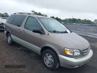✅ 1998 Toyota Sienna LE • VIN: 4T3ZF13C5WU046459 • Lot: 43052907. Listed on IAAI with 144,270 mi. Free auction sales archive from the USA and detailed vehicle history report at DreamBid. Image 1.
