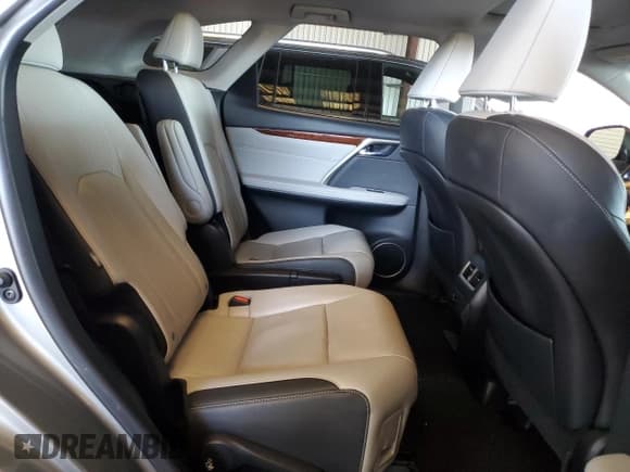 ✅ 2018 Lexus RX 350L Premium • VIN: JTJDZKCA4J2010296 • Лот: 67464335. Опубликован ранее на Copart с пробегом 60 834 миль. Бесплатный доступ к архиву аукционных продаж из США и подробный отчёт об истории автомобиля на DreamBid. Изображение 11.