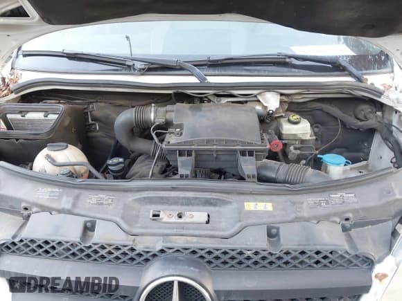 ✅ 2013 Mercedes-Benz Sprinter Cargo • VIN: WD3PE7CC8D5796076 • Lot: 43688575. Listed on IAAI with 363,451 mi. Free auction sales archive from the USA and detailed vehicle history report at DreamBid. Image 10.