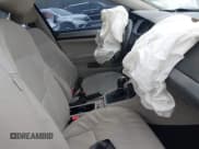 ✅ 2015 Volkswagen Golf SE • VIN: 3VWCA7AU6FM515222 • Лот: 42366973. Опубликован ранее на IAAI с пробегом 130 354 миль. Бесплатный доступ к архиву аукционных продаж из США и подробный отчёт об истории автомобиля на DreamBid. Изображение 5.