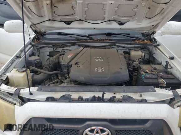 ✅ 2012 Toyota Tacoma • VIN: 5TFLU4EN4CX043037 • Lot: 81879345. Listed on Copart with 233,971 mi. Free auction sales archive from the USA and detailed vehicle history report at DreamBid. Image 11.