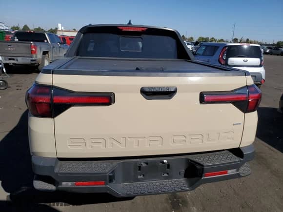 2022 Hyundai Santa Cruz SEL с VIN 5NTJCDAE3NH006349, выставлен на аукционе Copart как лот 75316094 с пробегом 15 777 миль миль и Списание • Salvage title. История ставок и продаж доступна на DreamBid. Изображение 6.