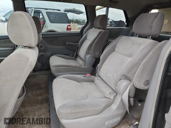 ✅ 2008 Toyota Sienna LE • VIN: 5TDZK23CX8S114678 • Lot: 90592235. Listed on Copart with 230,958 mi. Free auction sales archive from the USA and detailed vehicle history report at DreamBid. Image 11.