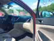 2016 Hyundai Tucson Sport z VIN KM8J3CA23GU199590, wystawiony jako IAAI lot #43000298 z przebiegiem 85 116 mil mil oraz . Historia ofert i sprzedaży dostępna na DreamBid. Obrazek 5.