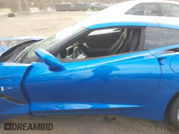 ✅ 2014 Chevrolet Corvette Z51 3LT • VIN: 1G1YM2D77E5120729 • Lot: 41821347. Listed on IAAI with 19,747 mi. Free auction sales archive from the USA and detailed vehicle history report at DreamBid. Image 15.