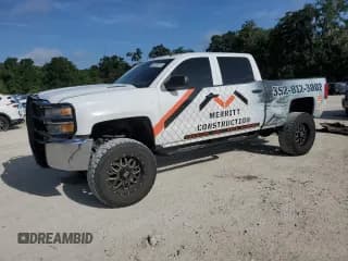 ✅ 2015 Chevrolet Silverado 2500HD LT • VIN: 1GC1KVE83FF151446 • Lot: 64519215. Wystawiony na Copart z przebiegiem 243 894 mil. Bezpłatny archiwum sprzedaży aukcyjnych z USA i szczegółowy raport historii pojazdu na DreamBid. Zdjęcie 1.