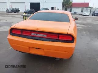 ✅ 2012 Dodge Challenger SXT Plus • VIN: 2C3CDYAG3CH137496 • Lot: 43423079. Wystawiony na IAAI z przebiegiem 194 196 mil. Bezpłatny archiwum sprzedaży aukcyjnych z USA i szczegółowy raport historii pojazdu na DreamBid. Zdjęcie 6.