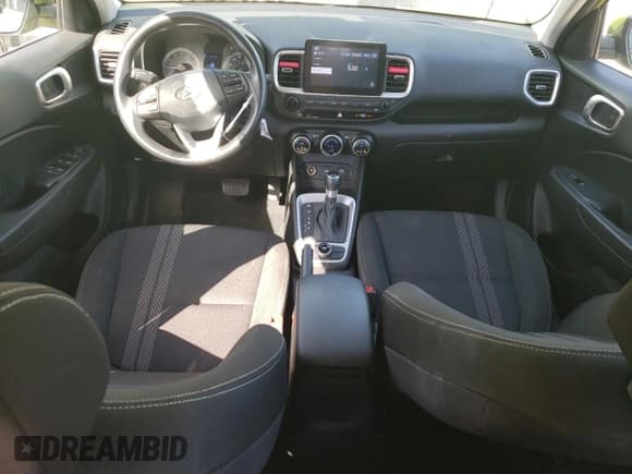 ✅ 2021 Hyundai Venue SEL • VIN: KMHRC8A38MU126557 • Lot: 74517934. Listed on Copart with 77,579 mi. Free auction sales archive from the USA and detailed vehicle history report at DreamBid. Image 8.