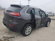 ✅ 2016 Jeep Cherokee Latitude • VIN: 1C4PJMCS0GW332317 • Лот: 45308935. Опубликован ранее на Copart с пробегом 141 688 миль. Бесплатный доступ к архиву аукционных продаж из США и подробный отчёт об истории автомобиля на DreamBid. Изображение 3.