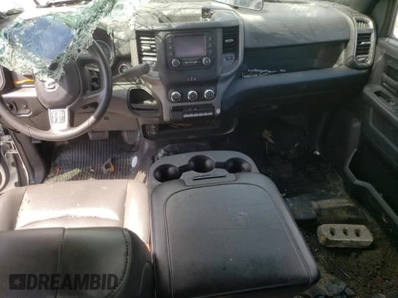 ✅ 2022 Ram 3500 Tradesman • VIN: 3C7WRTCL1NG295073 • Lot: 70974224. Wystawiony na Copart z przebiegiem 307 172 mil. Bezpłatny archiwum sprzedaży aukcyjnych z USA i szczegółowy raport historii pojazdu na DreamBid. Zdjęcie 8.