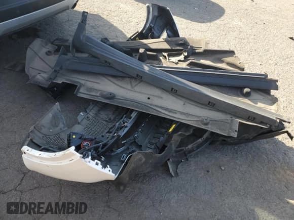 ✅ 2020 Ford Escape Titanium Hybrid • VIN: 1FMCU9DZ8LUC54546 • Lot: 56179375. Listed on Copart with 30,760 mi. Free auction sales archive from the USA and detailed vehicle history report at DreamBid. Image 13.