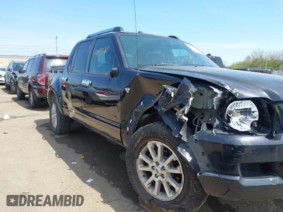 ✅ 2007 Ford Explorer Sport Trac Limited • VIN: 1FMEU53887UA18723 • Лот: 42055765. Опубликован ранее на IAAI с пробегом 196 794 миль. Бесплатный доступ к архиву аукционных продаж из США и подробный отчёт об истории автомобиля на DreamBid. Изображение 6.