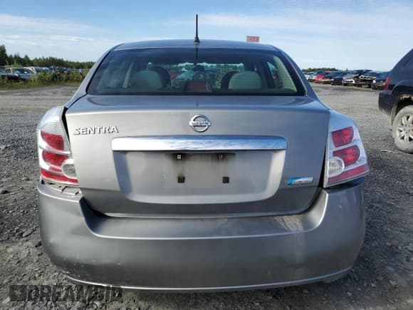 ✅ 2010 Nissan Sentra S • VIN: 3N1AB6AP8AL665345 • Lot: 65727025. Listed on Copart with 164,096 mi. Free auction sales archive from the USA and detailed vehicle history report at DreamBid. Image 6.